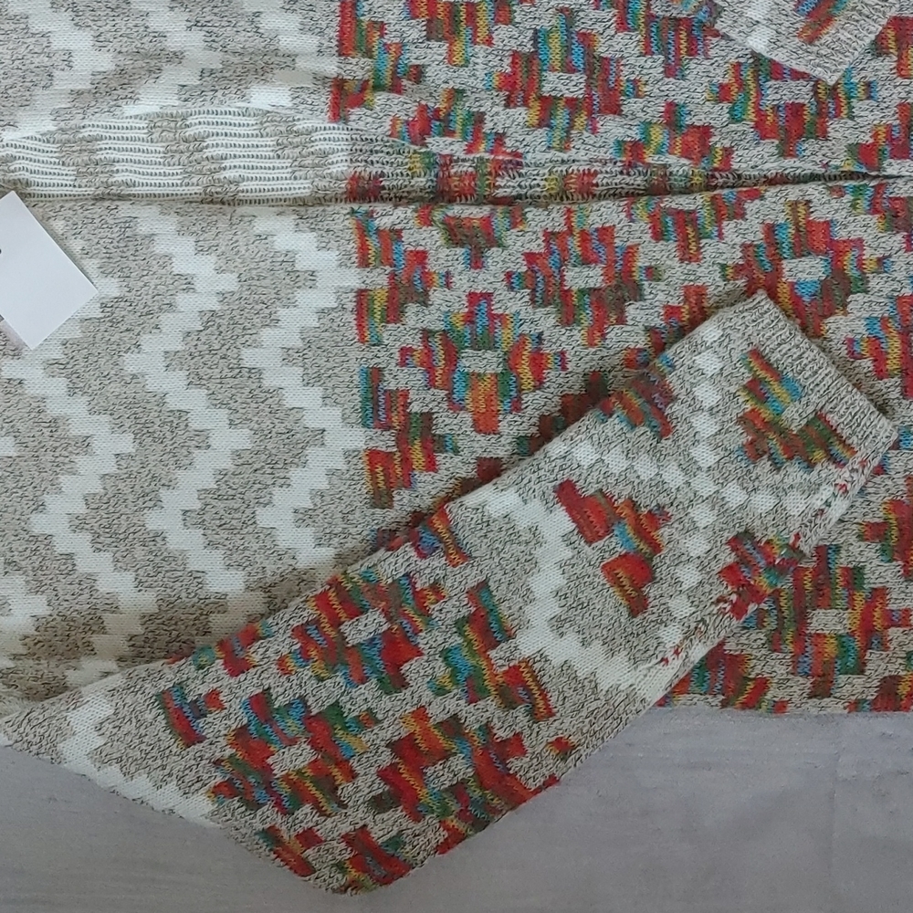 Dreamers by Debut Muliti-colour Aztec Pattern Cardigan - Picture 5 of 10